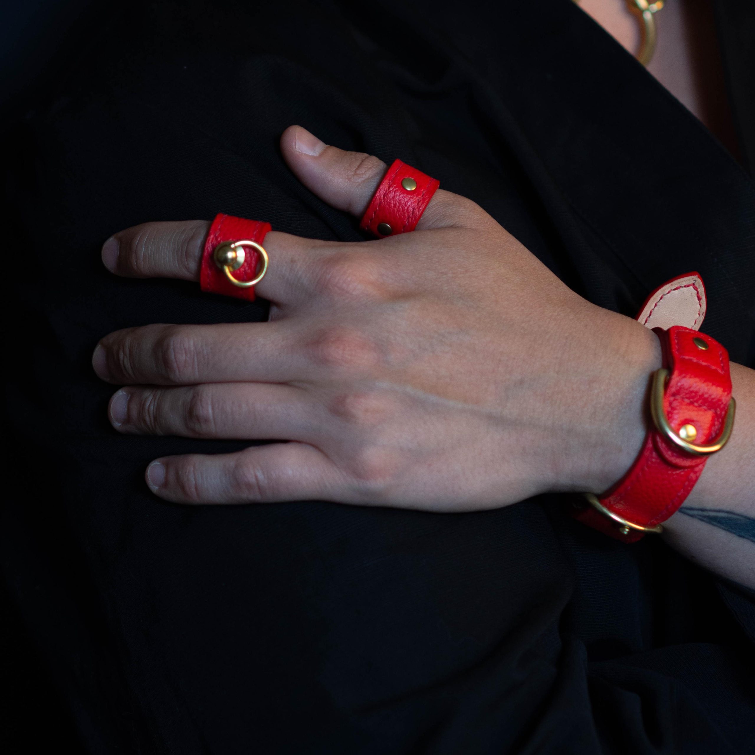 L'Attachant Rings and Cuffs